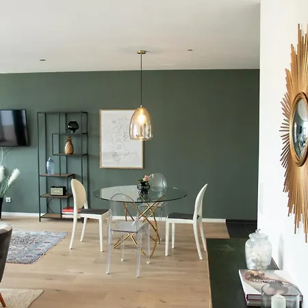Luxury - Apartment *